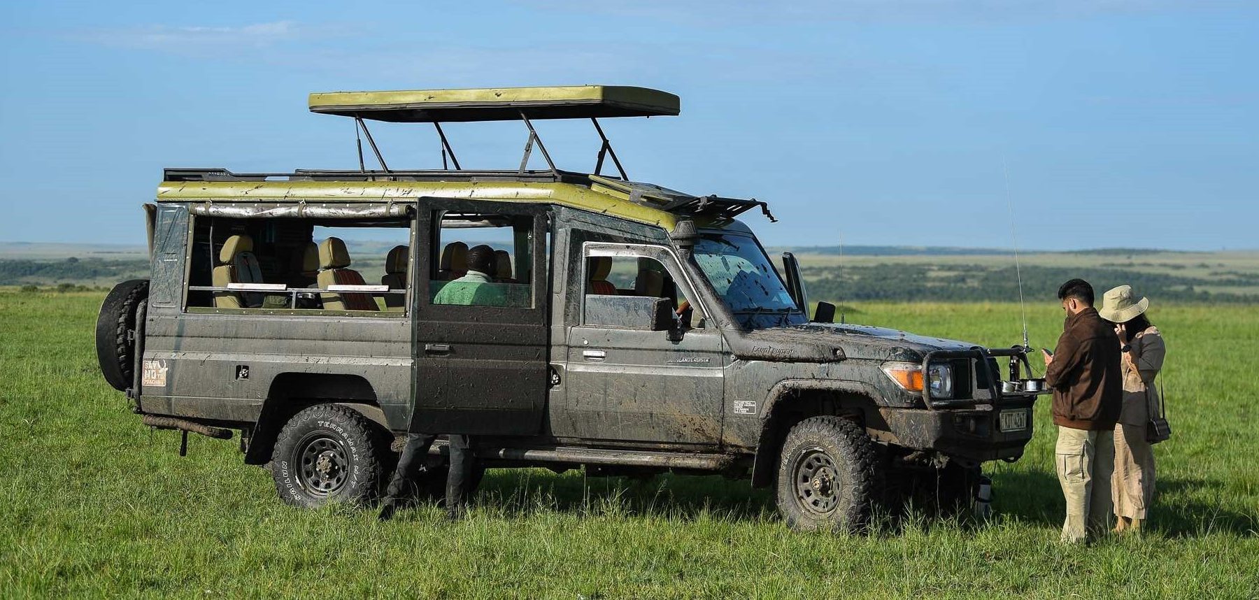 What makes a game drive in the Mara different