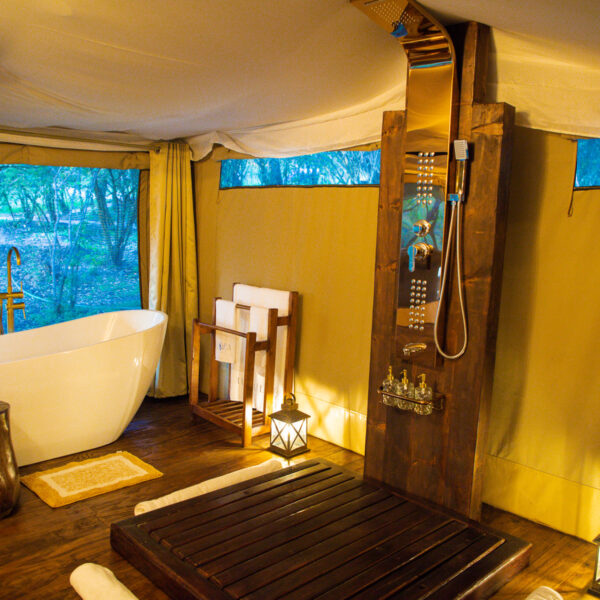 Bath Space of luxury Tented camps in masai Mara kenya